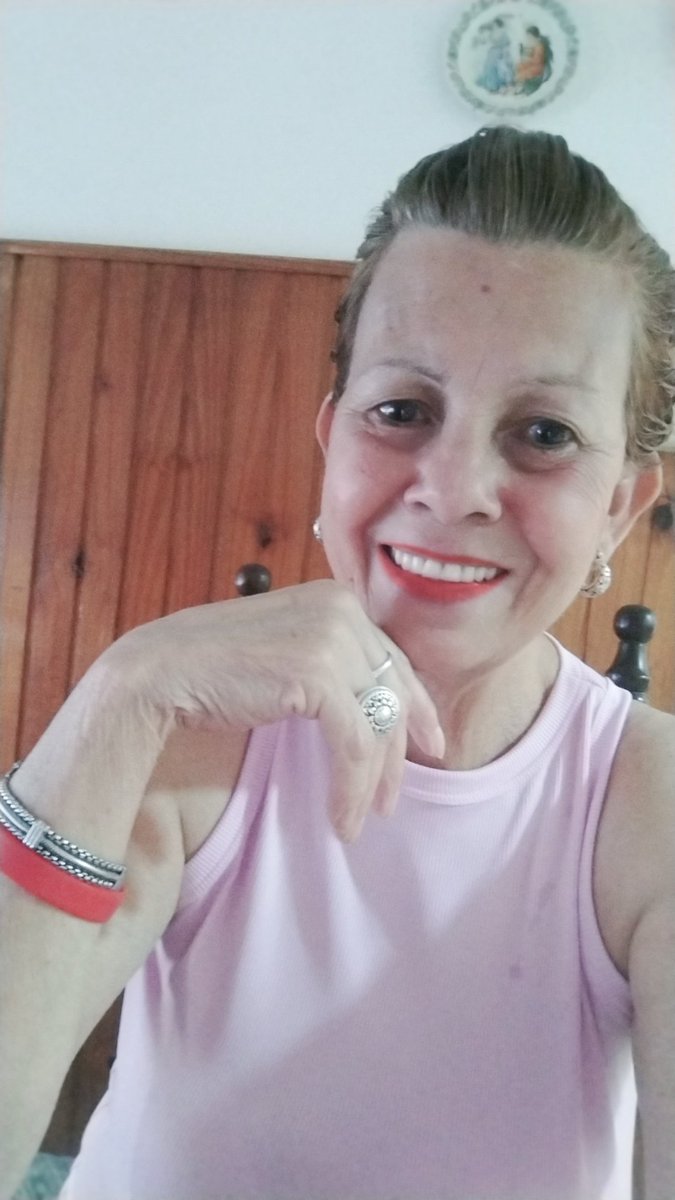 julia80577's tweet photo. Buenas tardes para todos ❤️ https://t.co/Dq559sCuPa