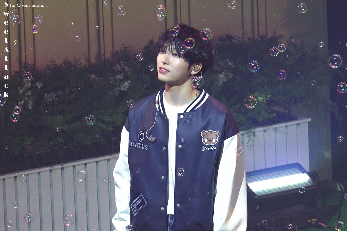 sweetattack_SH's tweet photo. [HQ] 240105 서호 @ ONEUS 2024 FAN CONCERT
 
이세상에 항상 행복만 주고싶은 
그런 소중한 사람 🧡

#SEOHO #서호 #이서호 #ソホ
#ONEUS #원어스 https://t.co/YXv95wjIbC