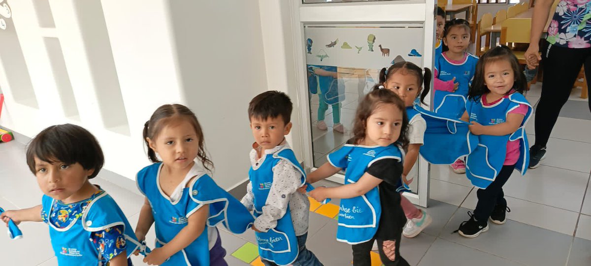 Posteriormente, <a href="/fabianleonm/">fabian leon</a> constató que se cumplan las políticas de calidad en el servicio que se brinda a las 75 niñas y niños del Centro de Desarrollo Infantil Eterna Primavera de #Pallatanga. #ElNuevoEcuador