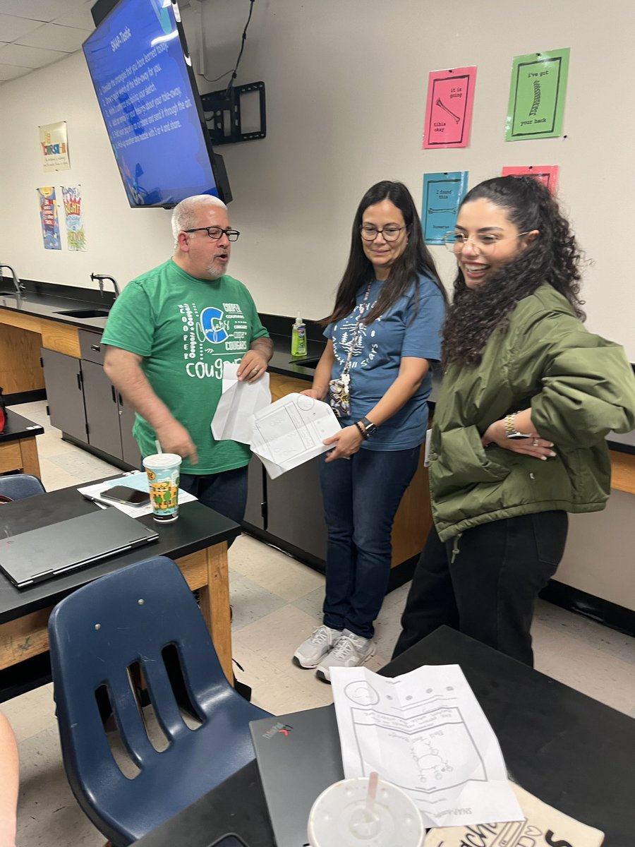 Carianne Rapp tweet media