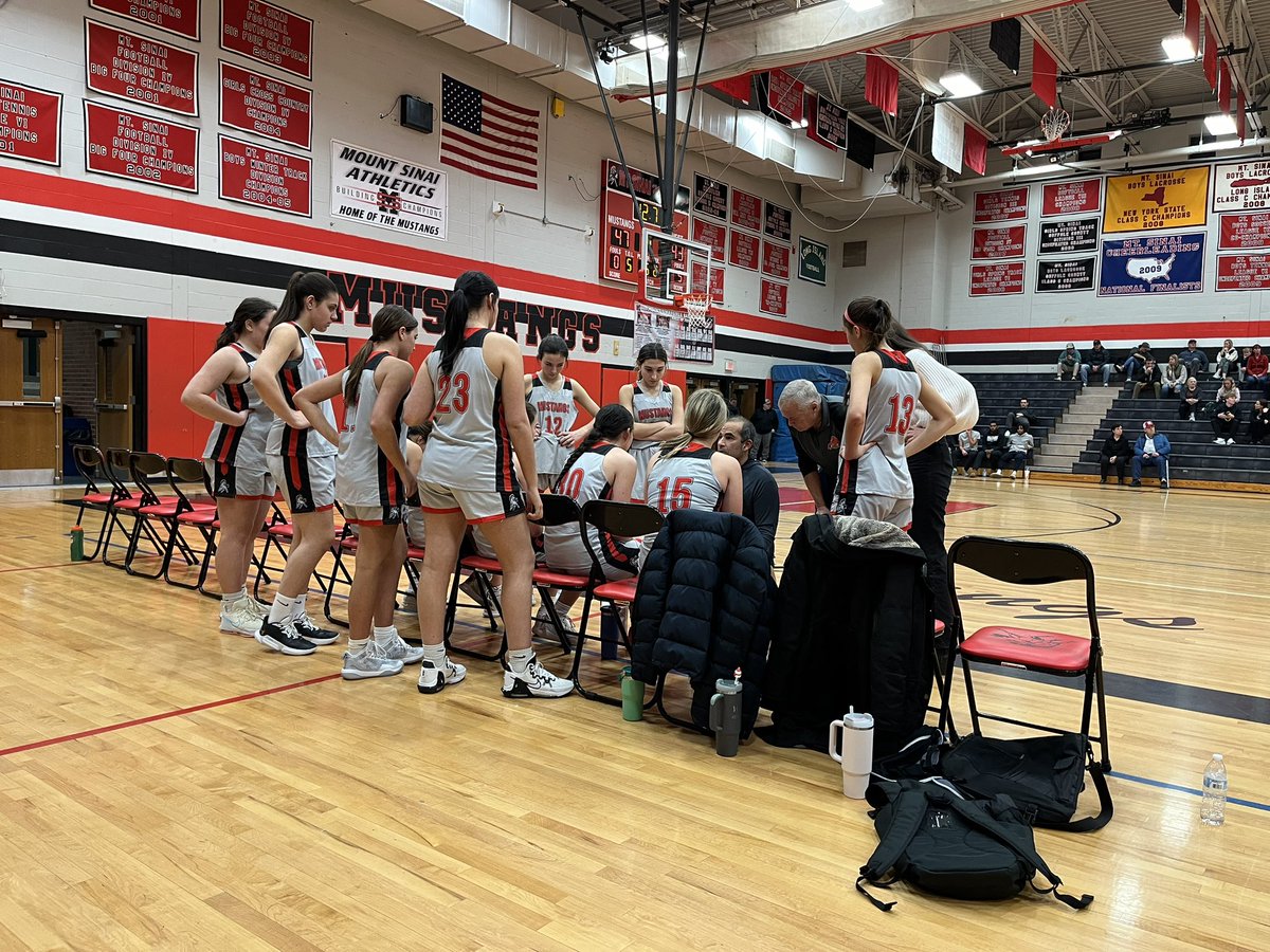 Great win by our Girls Varsity Basketball Team! ❤️🖤