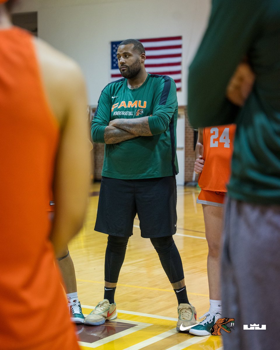 FAMU_WBB's tweet photo. Just another day in the lab #BCWHO 👀 

#FAMU I #Rattlers| #PRESSURE https://t.co/8qZIR4JQp1