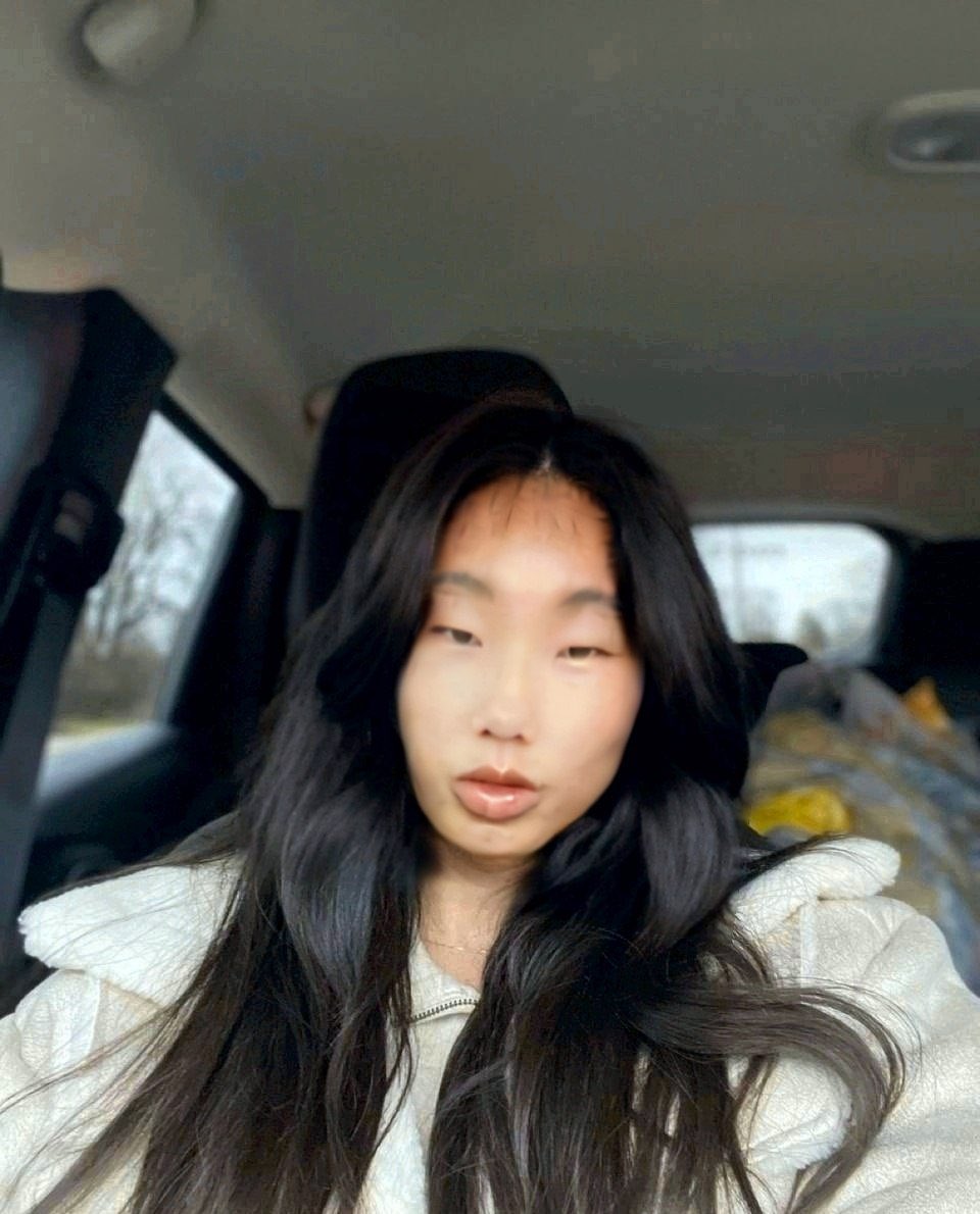 VLONEPREDATOR's tweet image. here’s what you would look like if you were black or chinese