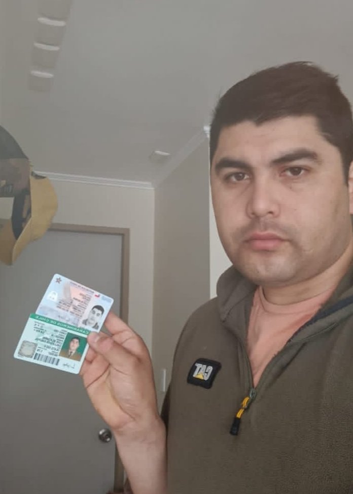 nancyaxe's tweet photo. @Carabdechile @PDI_CHILE Les informo que hay una persona estafando haciendose pasar por Carabineros,comprando cosas por facebook según el hace transferencia pero no se realiza y luego le pide a uno transferir $50 mil para liberar la supuesta transferencia 😰 https://t.co/FjcxloF5Dg