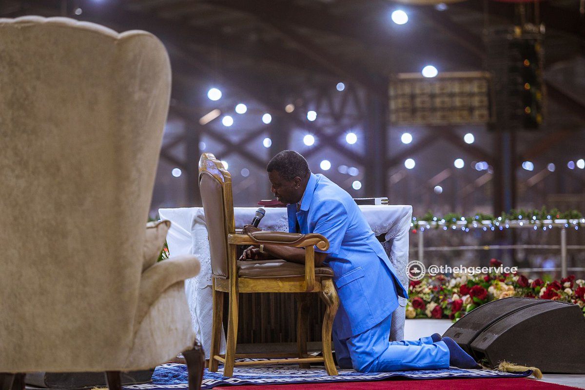 PastorEAAdeboye's tweet photo. I decree over you;
Every tormentor of your family will not see the end of this month.

January 2024 Holy Ghost Service 
#FromTheMountainTop https://t.co/3qFRInANPA