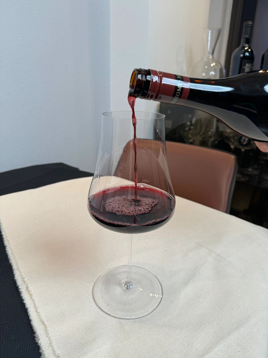 Juliska961's tweet photo. My love is like a fine wine 🤭🍷 https://t.co/bfGQnKPdbt