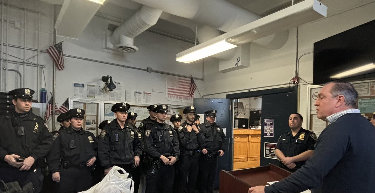 🚔Concluding his precinct tour at the 123rd Precinct, Vito expressed his appreciation for keeping Staten Island safe. Special thanks to Captain Lee for her exceptional leadership. This journey highlights the NYPD's commitment to protecting our community.