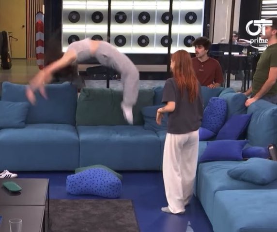 OT24h's tweet photo. El ENTE POSEE a CHIARA | Mejores momentos OT2023
#OTDirecto5E #OTDirecto6E https://t.co/8QUJlvLIAy