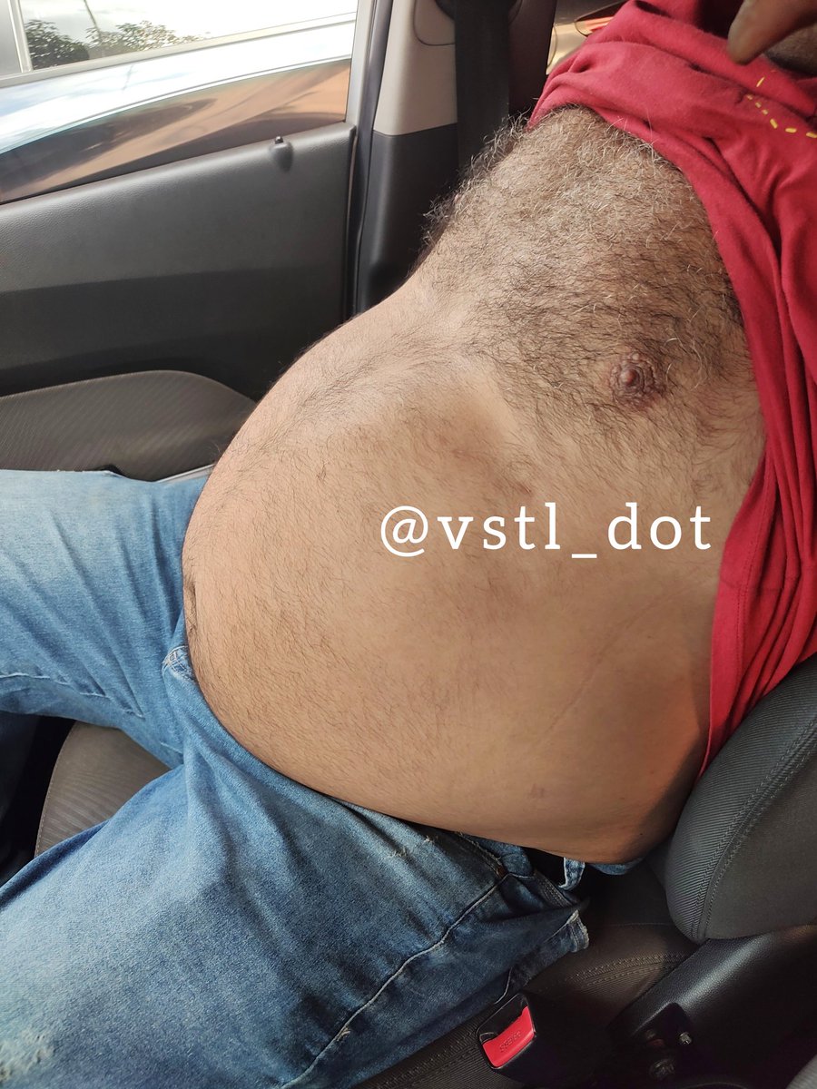 vstl_dot's tweet photo. Mais do paizão Dorminhoco😏. Nesse dia ele tava apagado com a mão dentro da calça, acordou de pau duro! Tinha batido punheta à noite (puxei o prepúcio e encontrei restinho de porra na cabeçona de 🍓) Soltou mais leite de manhã pra me alimentar😈🤤😋 https://t.co/xrZqlRNclp