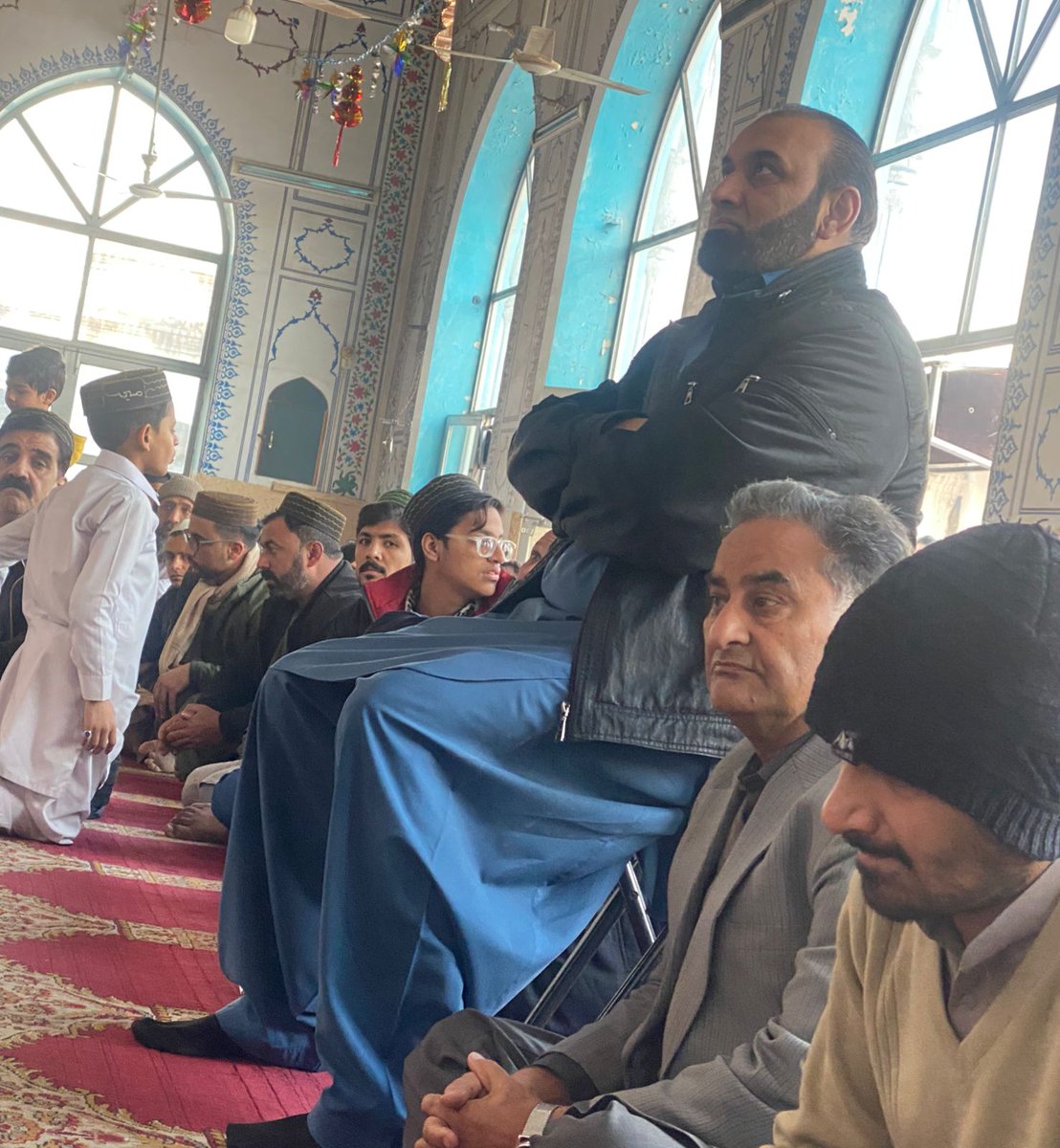 PAT_RWPDiv's tweet photo. 2/2
راولپنڈی PAT کے امیدوار قومی NA 56 محمد ندیم راجہ، امیدوار PP غلام علی خان کی عامر بشیر بٹ ،یاسر اقبال رضوی اور دیگر عمائدین علاقہ سے ملاقات ، حافظ اقبال رضوی نے غلام علی خان ، ندیم راجہ اور PAT کے دیگر امیدواروں کی کامیابی کے لئے خصوصی دعا کروائی .
#vote4PAT
#NA56
#PP16 https://t.co/QtTZ91gqFD