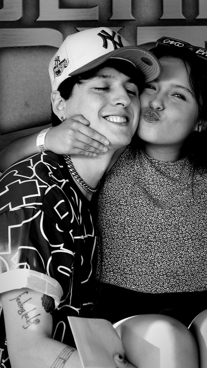 majoxvelezz's tweet photo. Holiis, mi nombre es majo y soy de Mexico, mi deseo para Chris es q en este 2024 logre todos sus objetivos y siempre este feliz feliz, y que tenga muchísimos éxitos y salud 
@christophervele 
@kikavlzbm 
#ChristopherLane 🤍 https://t.co/v0Lbq3CcgU