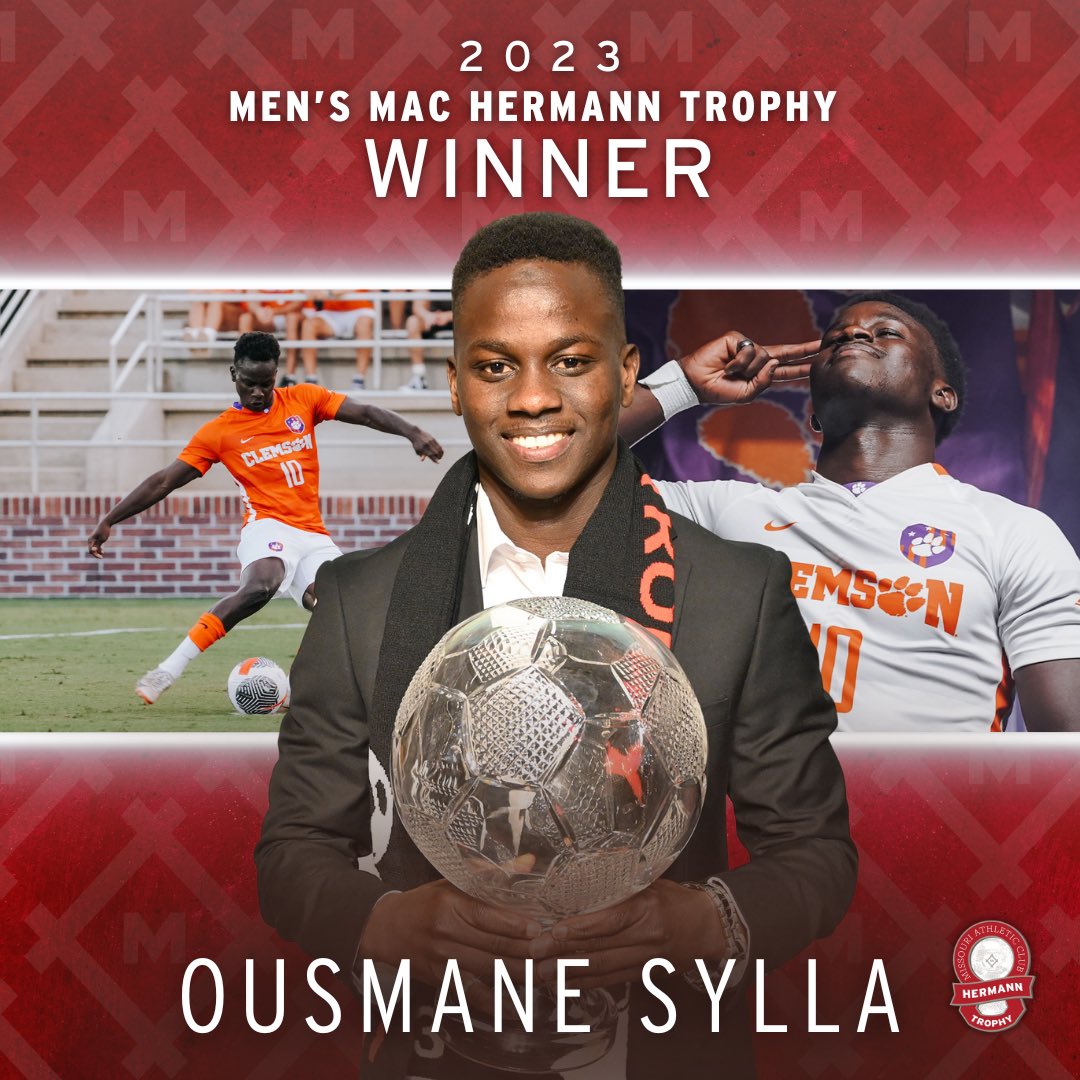 Ousmane Sylla from @ClemsonMSoccer is the 2023 Men’s MAC Hermann Trophy Winner! #ncaasoccer #collegesoccer @UnitedCoaches