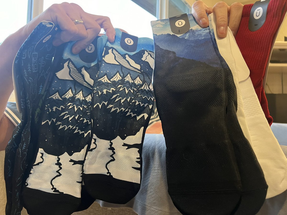 My husband is off to the gym with his brand new <a href="/outwaysocks/">OUTWAY</a> .🏃‍♂️

This company is based in Victoria. Do not underestimate how happy my husband was that these were delivered today.

PS. #Pharmacists and #healthcare professionals- they have compression socks now too!🔥

<a href="/robbfraser/">Rob Fraser</a>