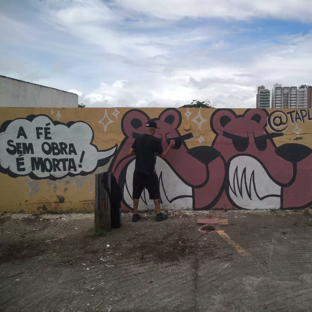 RodPlanta's tweet photo. Passei em Macaé ... 🎶🐻🎶 https://t.co/rZACqh3HcU