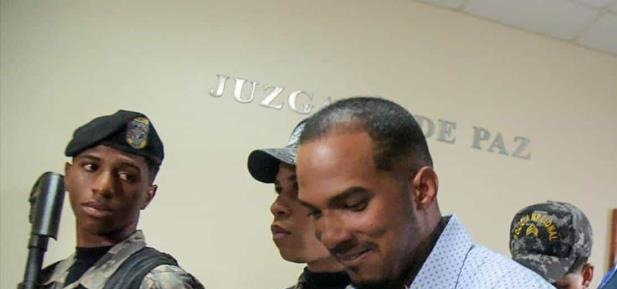 SIN24Horas's tweet photo. Wander Franco sale del tribunal sonriendo tras medidas de coerción por caso de la menor. 

#NoticiasSIN #WanderFranco #sonriente #OperaciónOut27 #explotaciónsexual 

Más detalles en nuestro periódico https://t.co/Ovpz0o2vQa

https://t.co/ssdcjZU6CE https://t.co/938ZUMdCVn