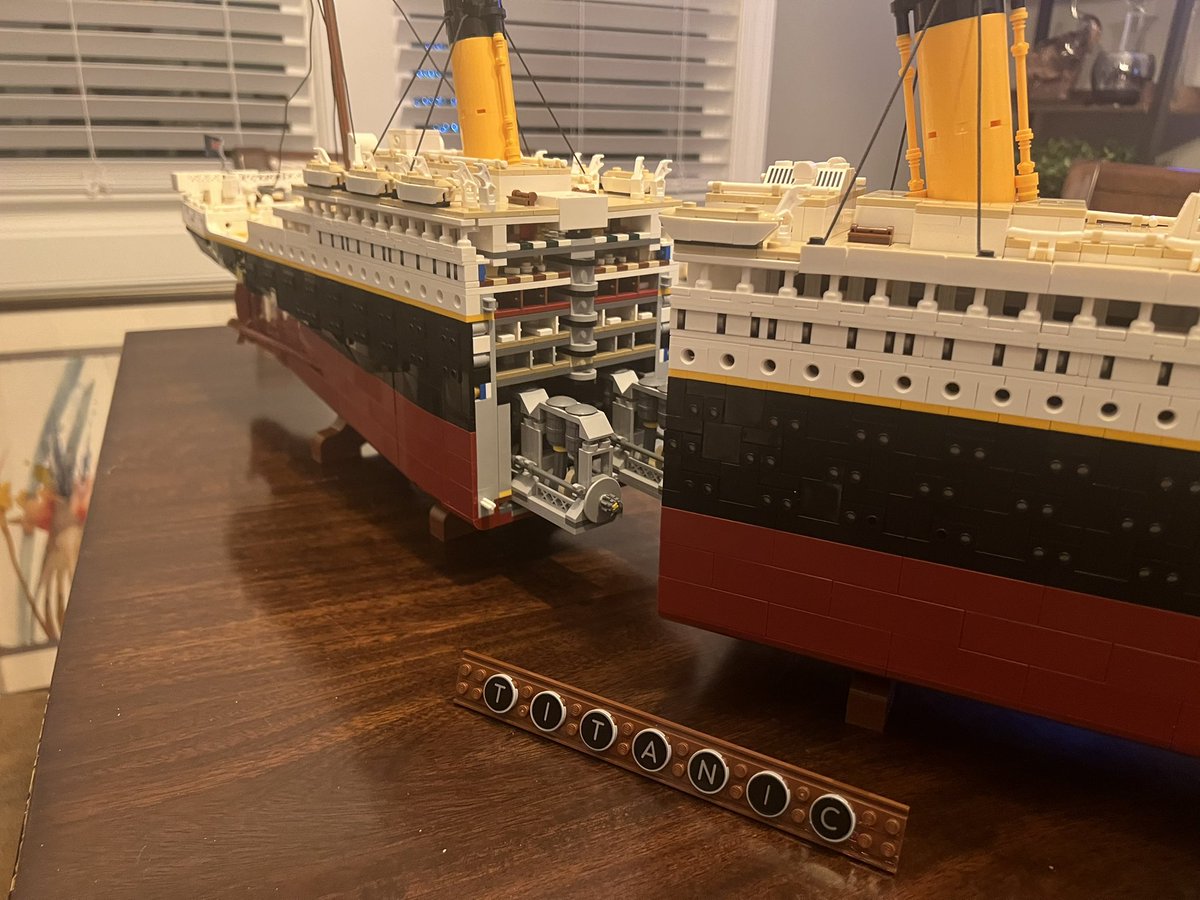 imcolee's tweet photo. @LEGO_Group Just finished! https://t.co/cLwekC1FB3