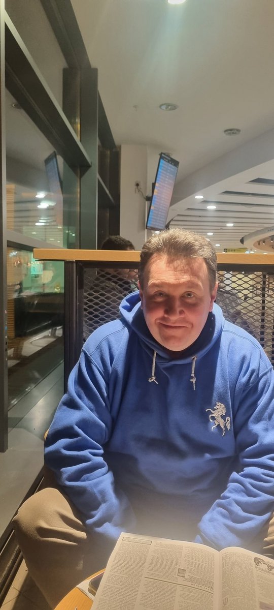 cjkparry's tweet photo. Early start this morning from Belfast airport! Expected arrival in Gillingham at midday, the magic of the cup is worth a 5am start 🐴⚽️ @TheGillsFC @HaydnParry https://t.co/RVoAcRDDeQ