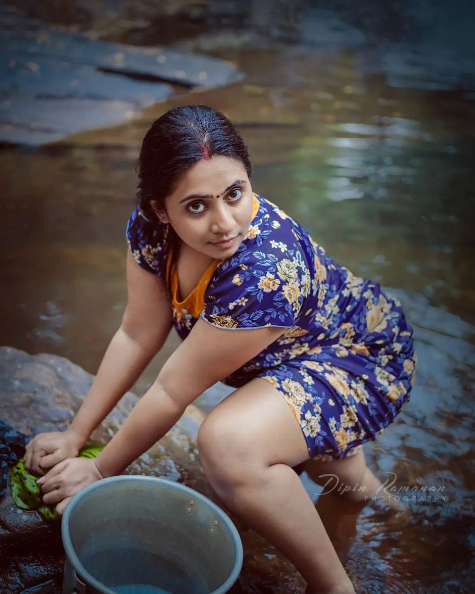 Nila Nambiar full video available dm for video. mallu. 