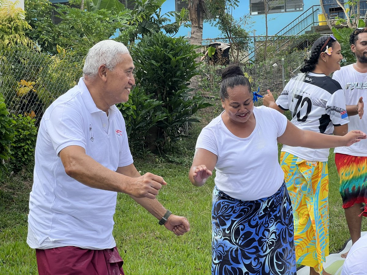 mvilsoni_fj's tweet photo. #FARA an old #Rotuman tradition that is loved by all ages! It signals the beginning as well as the end of the festive season in a colorful & joyful cheers, singing, dancing & merry making! It is also a blessing when a group sits at one’s home - it brings good luck too! https://t.co/aFKOVU5dgm