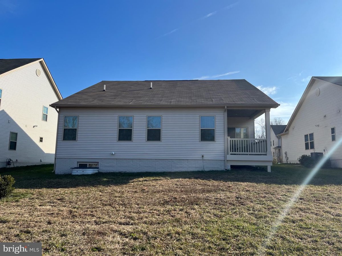 hammersmithteam's tweet image. 10655 Cheryl Turn, Waldorf, MD, 20603
3 bed | 3 bath 3432 Sq. Ft.
Active | 524900
bit.ly/41PmSHe
Gorgeous and Spacious Rancher in a wonderful convenient location, Christopher Pointe community. This home is in model condition and ready for a new owner. Inside you will...