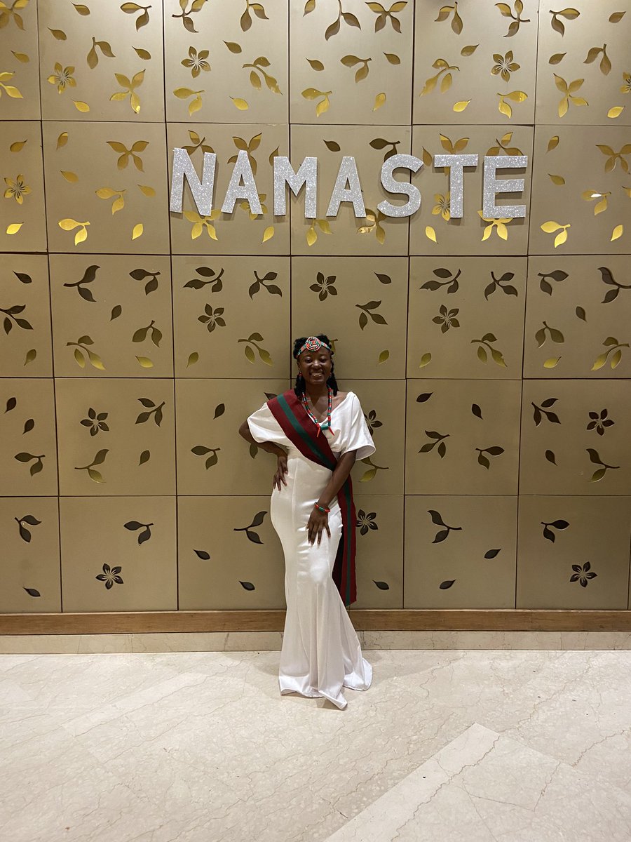 pwajok_jane's tweet photo. Birthday O’clock 💫 

Cheers to turning silver 🥂🎊🥳

“As we let our own light shine, we unconsciously give others permission to do same…” https://t.co/xYZtPhi4Mr
