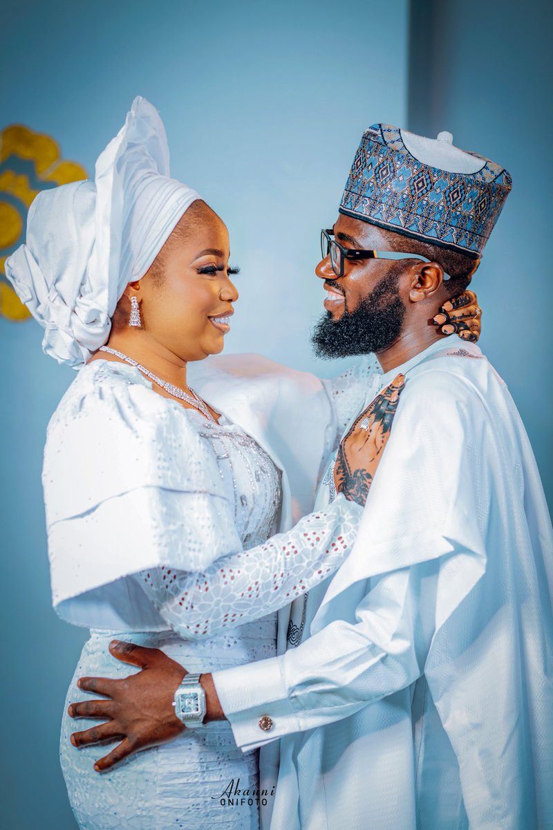Akanni_onfoto's tweet photo. Capture the moments... Cherish the memories with Akanni Onifoto 📸📸📸 https://t.co/aTaUS3Xqc1