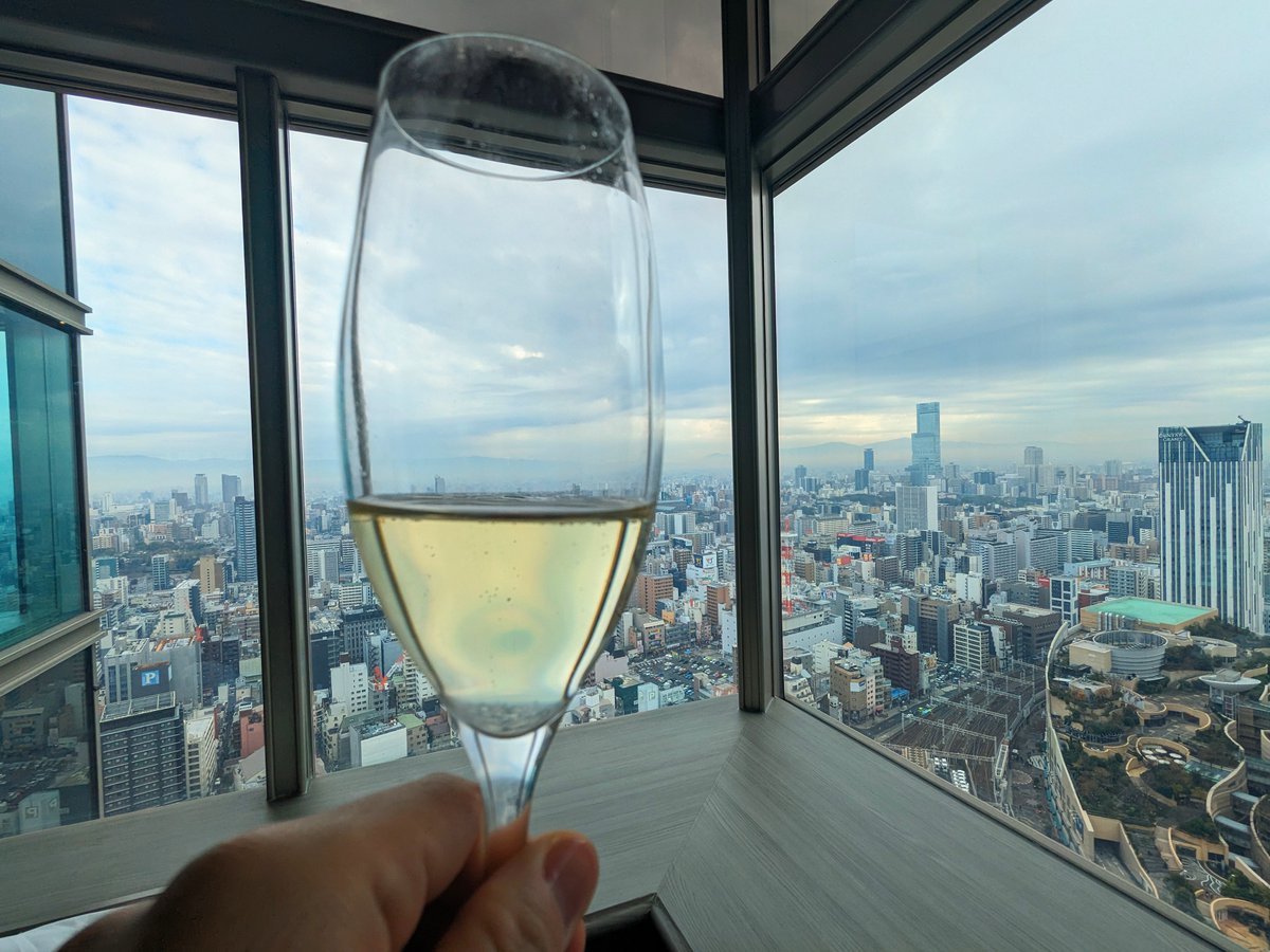Ryota_78's tweet photo. 新年会開始!!
#TABLE36 https://t.co/aqdu9Hr6Du