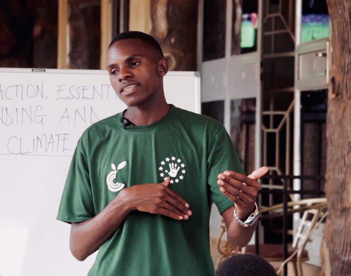 mosesforclimate's tweet photo. Two years ago, I embarked on a journey with a team of passionate young individuals to create Star Hands Organization. Our first year was filled with joy, success, and numerous projects that made a tangible difference in our community. https://t.co/BsRB8OHBC3
