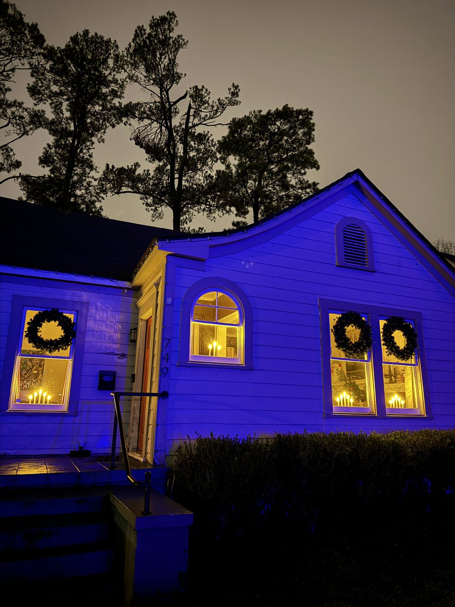 As the sun sets on this 12th day of Christmas, may the joy of the season stay with us all year, and the light of hope shine bright in 2024. #12DaysOfChristmas #MerryChristmas #HappyNewYear