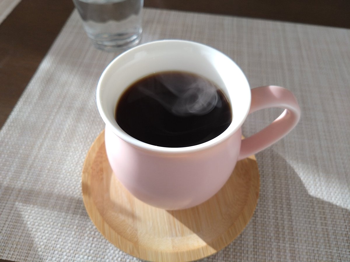 serapyuri's tweet photo. レッスン後に連れてってもらった
スタジオ近くにある「じょん'sキッチン」さん

いつの間にこんなお店ができたのだ!?

チキンのスープカレーにカキフライトッピング、辛さ増しで注文
めっちゃ美味しい🍛✨🥰
コーヒーもイイ香り☕💕

帰省したらまた来る！

#大崎市古川　#黄色いポストが目印 https://t.co/tlv19ebXSe