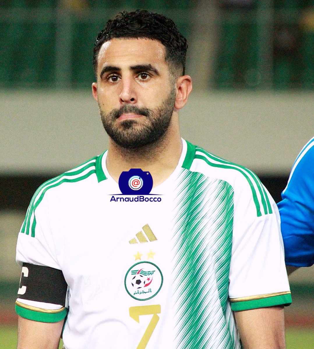ArnaudBocco's tweet photo. #riyadmahrez capitaine des #fennecs d' #algerie lors du match amical international face au #togo. 
L' #algerie en stage d'acclimatation à #lomé, dispute un deuxième match amical international face au #burundi, le 09 janvier 2024.

#can2023 #TotalEnergiesAFCON2023 #Team238 #tginfo https://t.co/3ACpQGsKGR