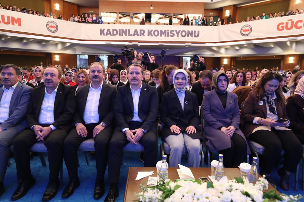 MemurSenKonf's tweet photo. Memur-Sen Kadınlar Komisyonu İkinci  Türkiye Buluşması büyük bir coşku ile başladı

#ÖrgütlüKadınGüçlüToplum
#BoykotaDevam https://t.co/a5yB0xHT9C