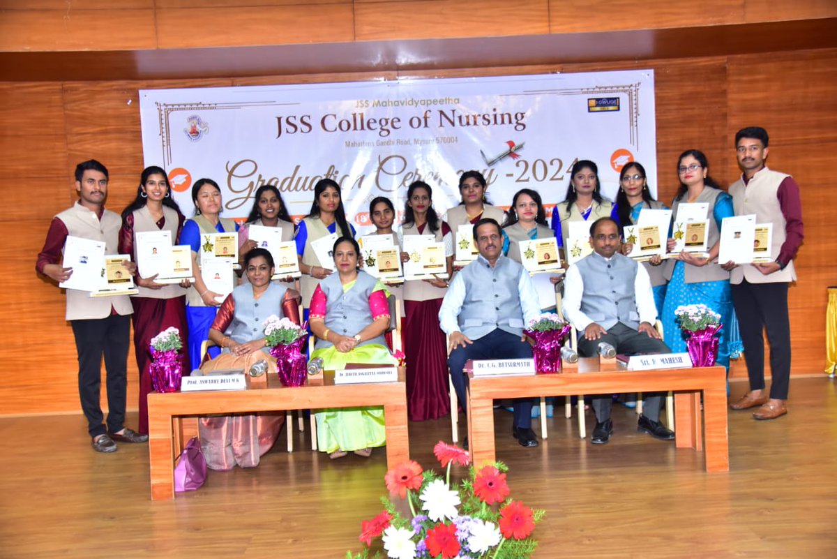 mahavidyapeetha's tweet photo. The graduation ceremony of JSS College of Nursing, Mysuru was held on 5th Jan 2024 . The Chief Guest for the event was Dr. Judith Angelitta Noronha, Dean, of Manipal College of Nursing. The event was presided over by Sri C. G. Betsurmath, ES, JSSMVP. Sri R Mahesh were present. https://t.co/EVkjv5xalZ
