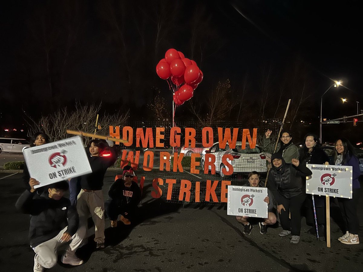 OurUnionIsHG's tweet photo. We’ve gotten some questions about how you help Homegrown workers, and we have an exciting update. You can now make an electronic donation to the strike fund to support striking workers in their courageous fight! Every bit will help. Thanks!

https://t.co/j9zuQWyCVi https://t.co/c64a3lJ1Ll