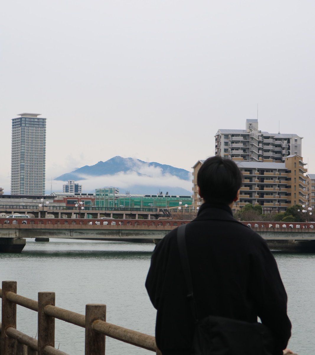 ToMoDes_'s tweet photo. 04|日本語で直接コミュニケーションしながら学びたい！ 猫との日常物語+0.1%のオタ活配合！日本旅行とJ-POPが好きです
#日本人と繋がりたい #日本人と友達になりたい #일본어공부 #日本語勉強 #日本人と仲良くなりたい #アニメ好きな人と繋がりたい https://t.co/CEQ6ztUZiY