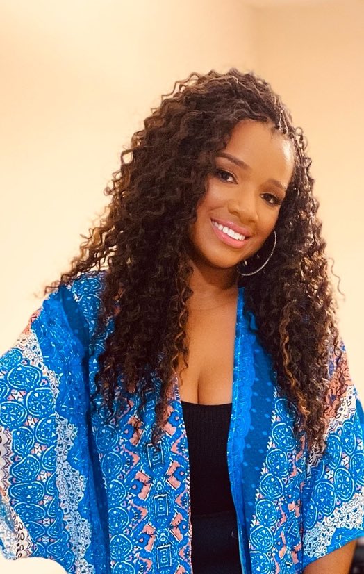 syleecia's tweet image. There are different kinds of gifts but the same spirit. 🌺 #2024loading