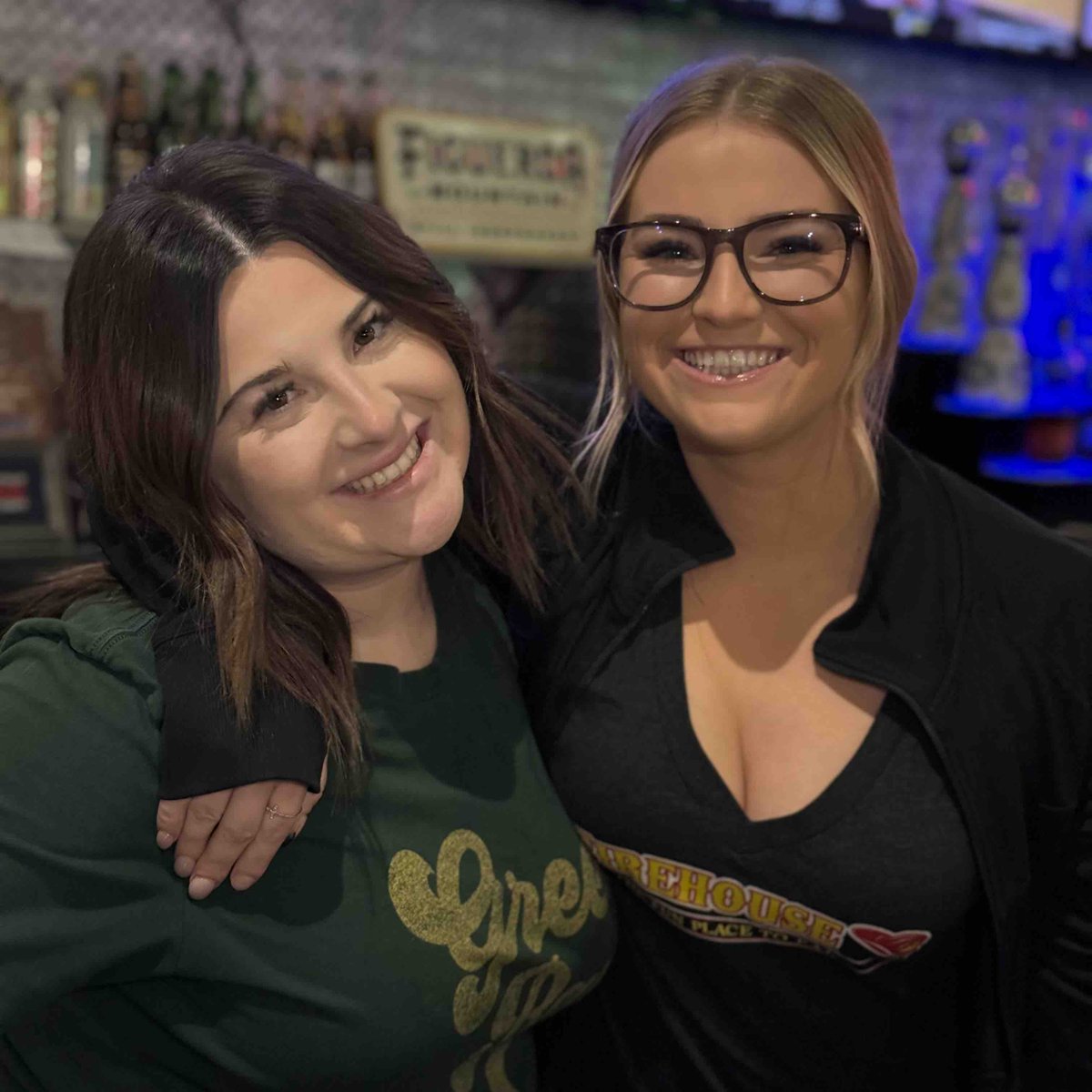 Firehouseeats's tweet photo. Come spend your weekend with us at Firehouse! Swing by, unwind, and make some memories. Think fun, think food, think Firehouse! It’s the ‘fun place to eat’ after all! Here at Firehouse we have bowling, pool, good company, and delicious food! #firehouse #bakersfield #weekendfun https://t.co/t1ebOkPOG3