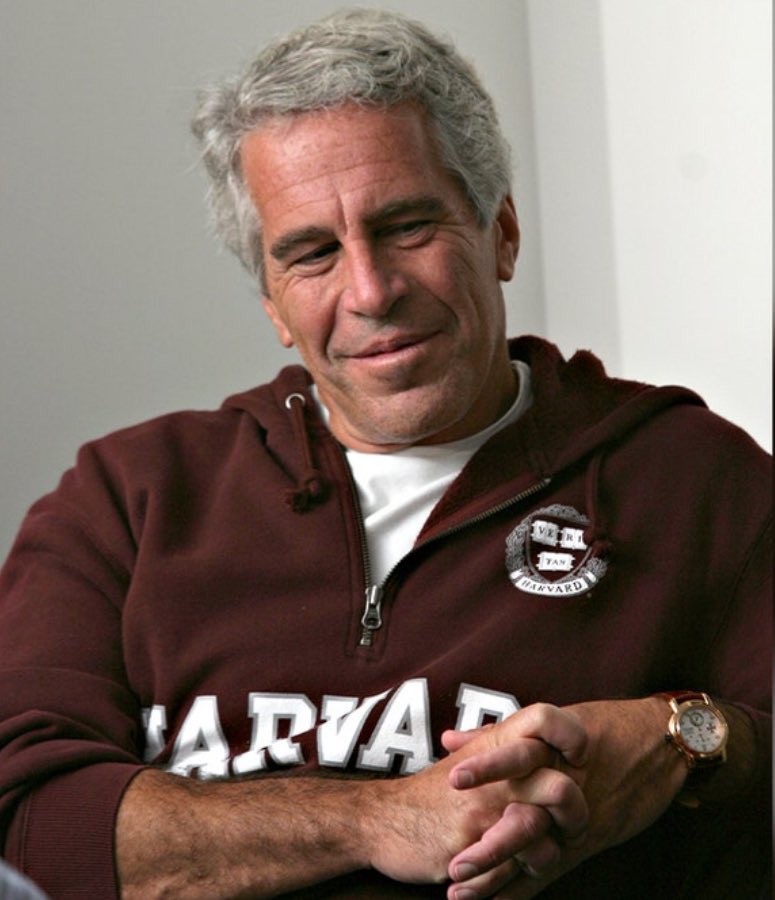 liz_churchill10's tweet photo. The World Economic Forum’s Medical Health Officer is Bill Gates…their Chief Meteorologist is Al Gore…Larry Fink is the self-anointed King of Homo-Marxism…and Ghislane Maxwell’s sister, Isabel…is their current Technology Director. 

And they all knew Jeffrey Epstein. https://t.co/8IwSX9wtXc