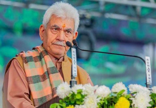 shah_Shakir_011's tweet photo. LG @manojsinha_ emphasizes the intrinsic connection between peace and development, stressing the need for a unified commitment from citizens. Calling citizens to join hands in a collective commitment for enduring stability and lasting peace and prosperity in J&K. #JointCommitment https://t.co/9Na4FgSjD2