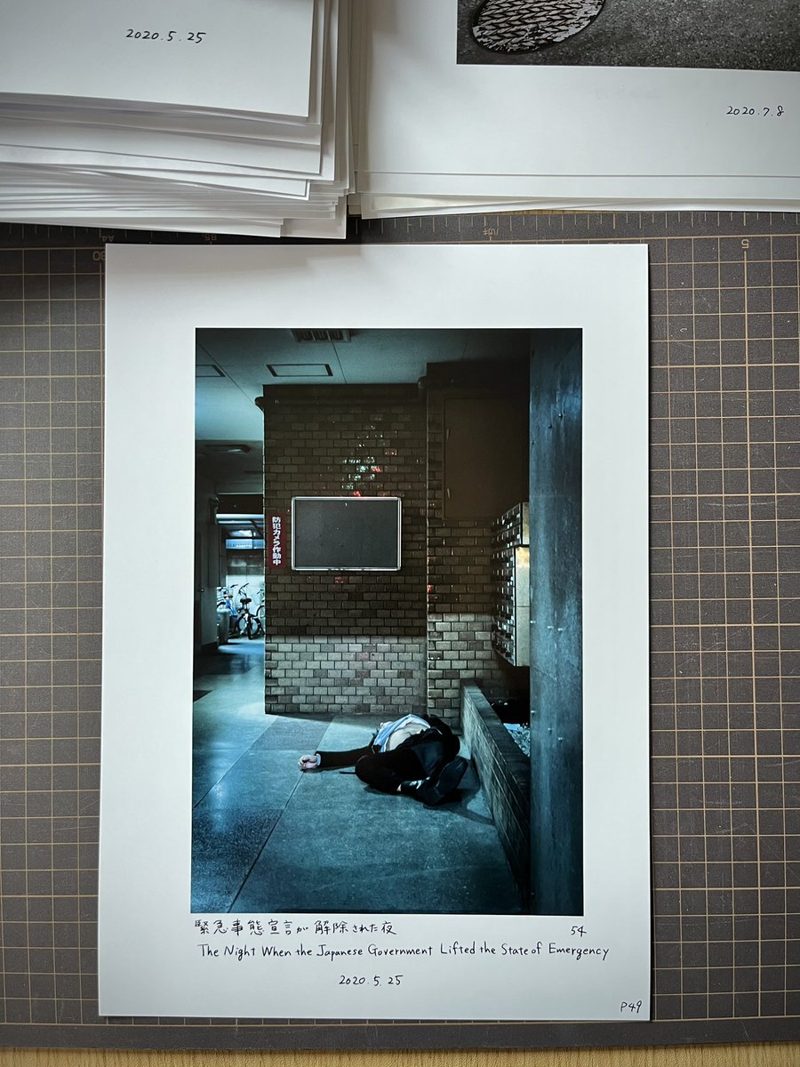aftphotography's tweet photo. The process of handmade photo book 'Social Distancing Tokyo 2020-2021’ edition 2. Thanks for your order!
#soldwork #prints #photobook #thankyou https://t.co/pO6EJ9nqJb