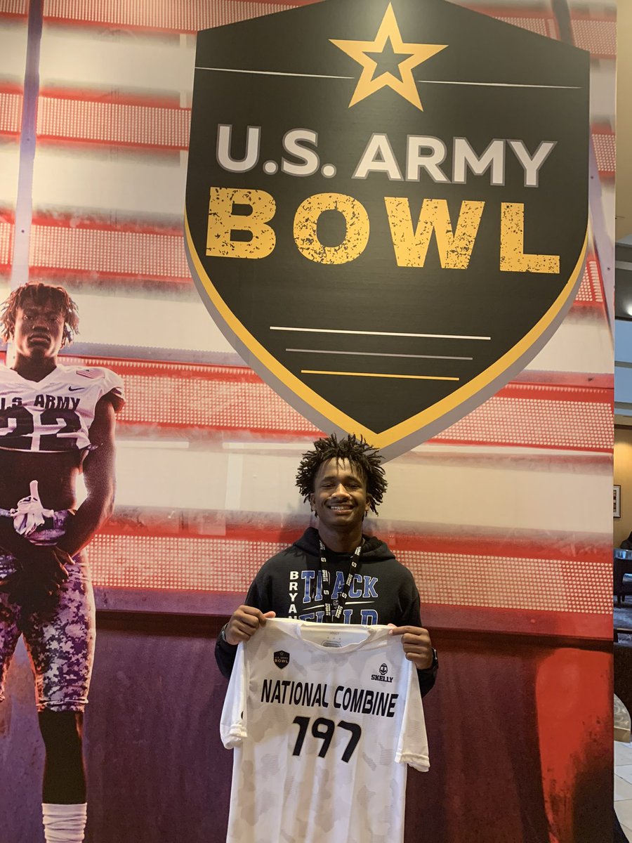 VanThomaslll's tweet photo. After a Great Showing at the U.S. Army Bowl National Combine and a Great Article from PrepRedZone, I am blessed and ready for Off Season 2024! @PrepRedzoneAR @JeffHecklinski @cedwardsNFL @joeray36 @Coach_SandersQ @CoachJones08 @adam_pender @ArElite100 @Chedda_Mac @EarlGill10 https://t.co/wVNhZSFErI