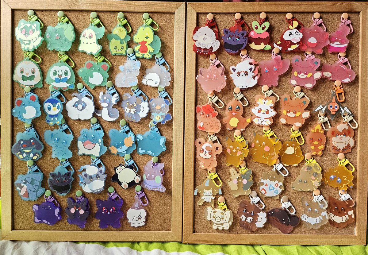 🎉GIVEAWAY + POLL TIME 🎉

🌈to enter: RT this post and reply with a pokemon you want to see next
🌈winner will receive TWO pokemon charms of choice ✨
🌈ships worldwide*
🌈ends on jan 10 (9pm gmt+8)

i alr have ideas for the next set but i would also like to hear from you 🫶💕