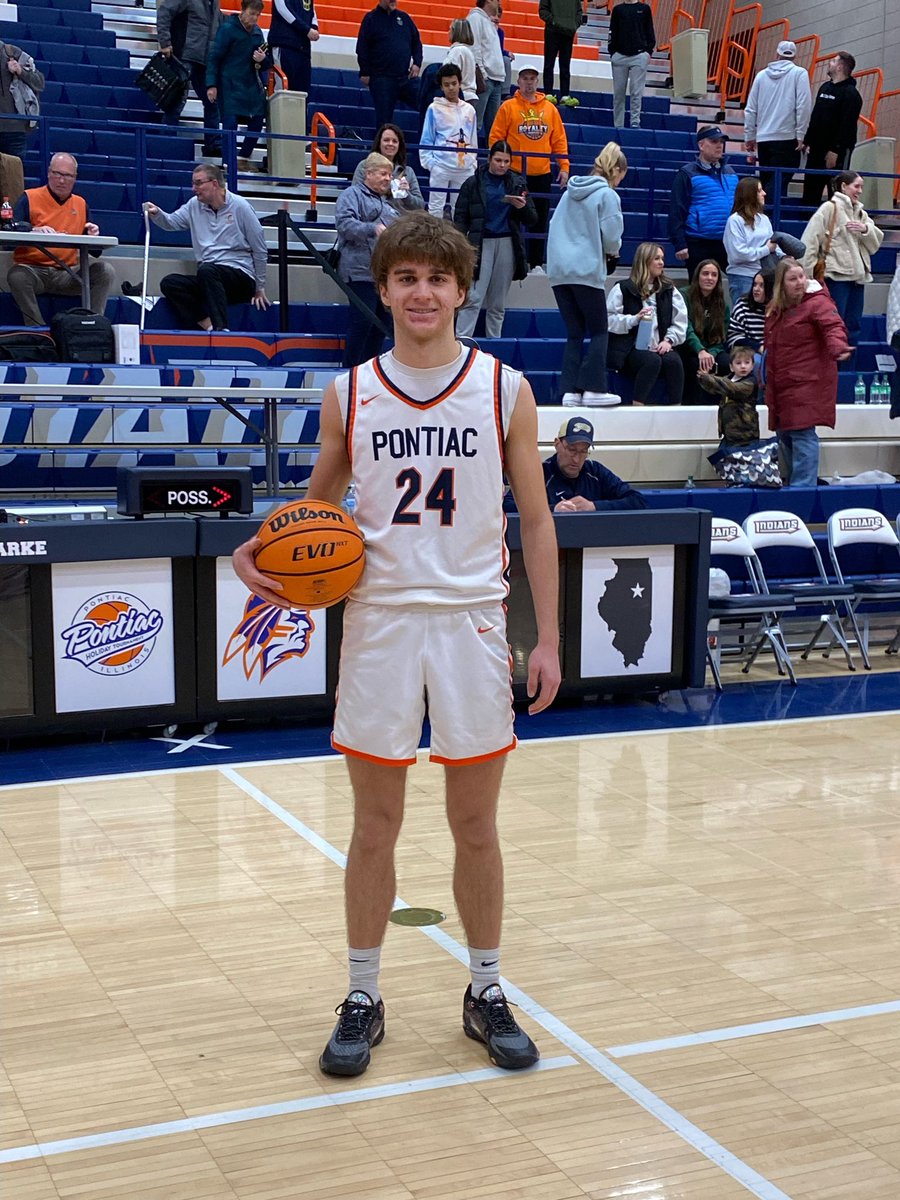Congrats to Kerr Bauman on joining the 1,000 point Club, in a 66 to 44 win over Central Catholic.