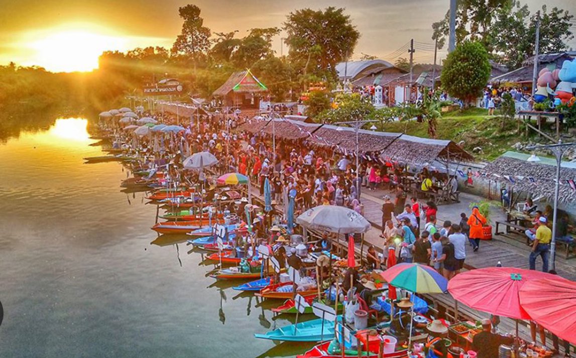 MalaysianFoods's tweet photo. TIPS BERCUTI KE HAT YAI, THAILAND 2024 🇹🇭 

Korang WAJIB tahu tips untuk bercuti di Hat Yai supaya PERCUTIAN korang smooth dan tidak kelam kabut.

Jom baca thread ni, semoga bermanfaat https://t.co/OoviFNGqK4