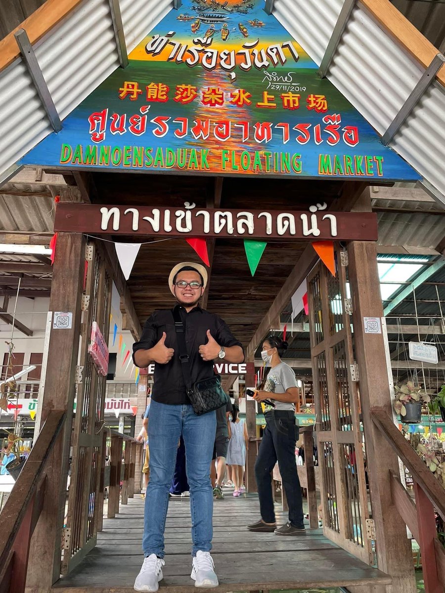 MalaysianFoods's tweet photo. TIPS BERCUTI KE HAT YAI, THAILAND 2024 🇹🇭 

Korang WAJIB tahu tips untuk bercuti di Hat Yai supaya PERCUTIAN korang smooth dan tidak kelam kabut.

Jom baca thread ni, semoga bermanfaat https://t.co/OoviFNGqK4