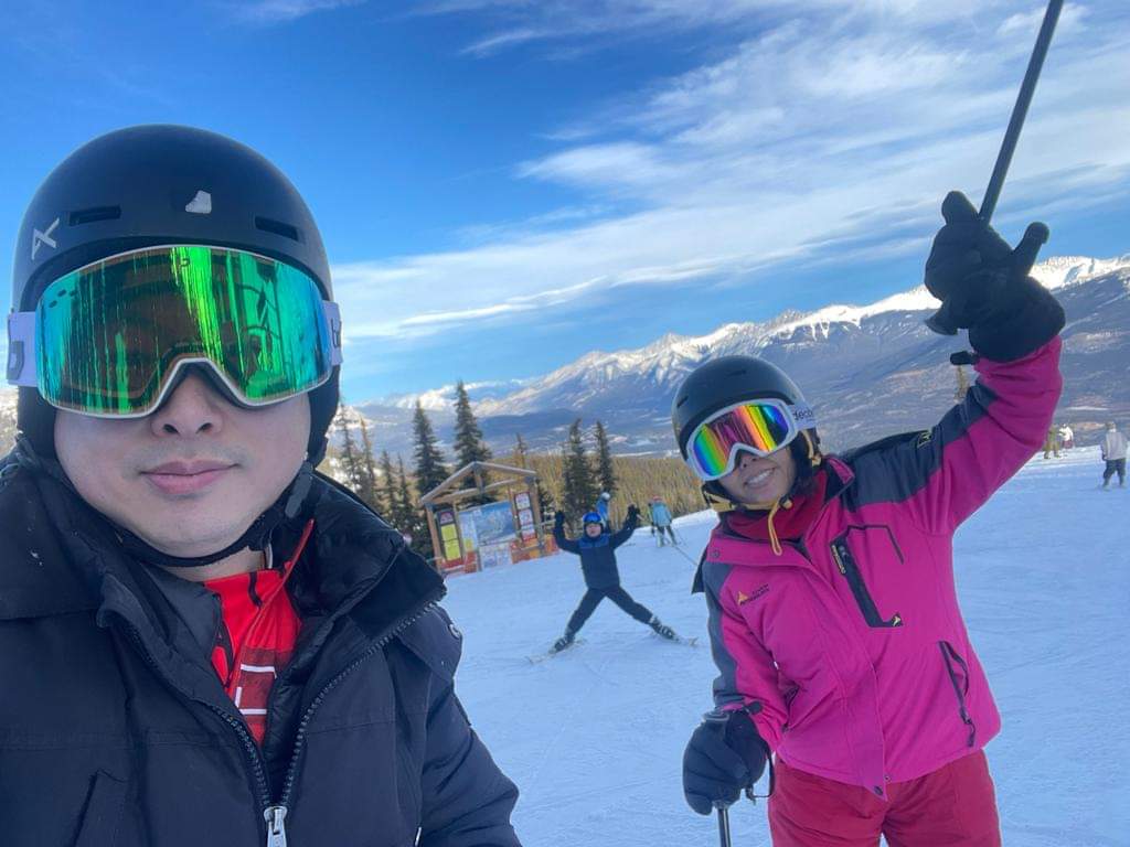 ABMCollege's tweet photo. Goodbye 2023 and kicking off 2024 on an adventurous note!!! ⛷️🏍️🗻

Featuring our teammates and their winter adventures at @SkiFernie @MarmotBasin
and @calgaryzoo.

We wish everyone a great start to the new year! 🤘🥂🥳

https://t.co/5z0myuir5W

#abmcollege #newyearnewyou #goals https://t.co/tkcSat0G30