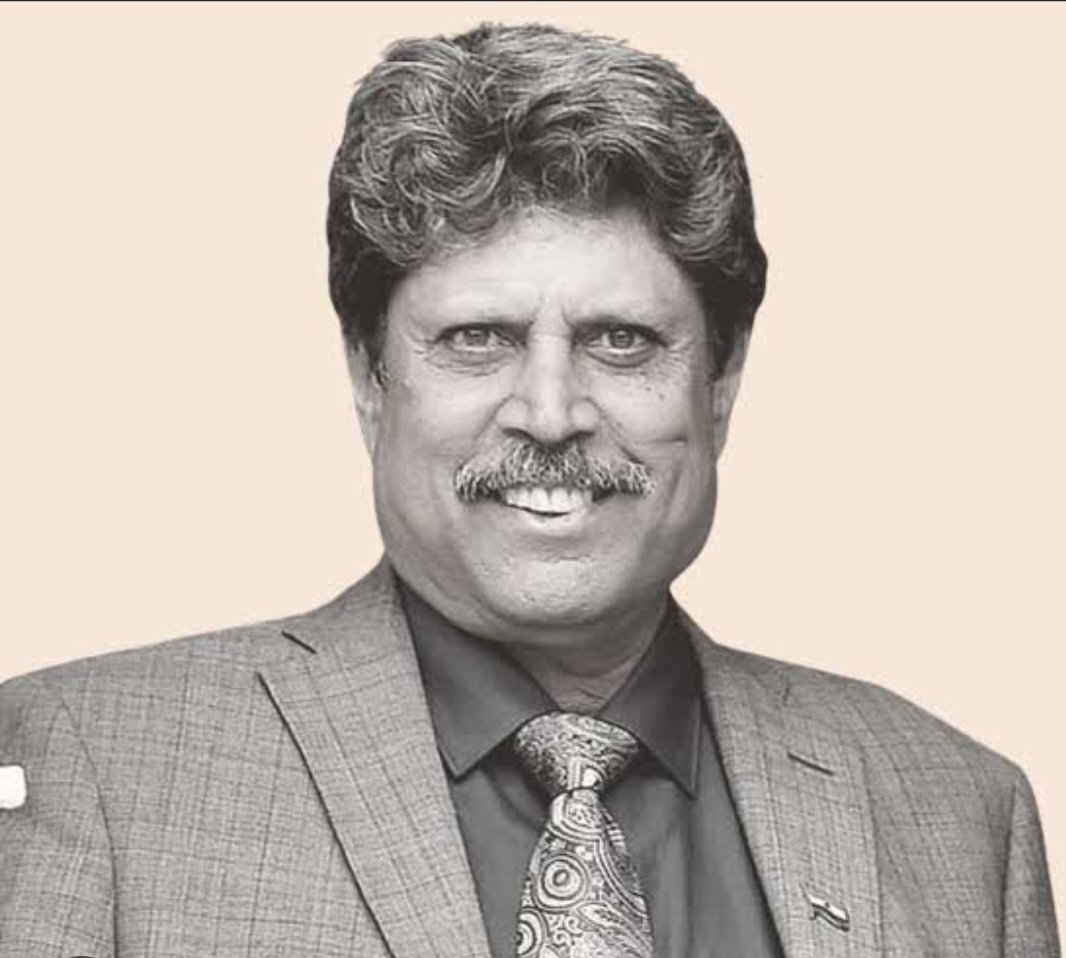 karntannu_'s tweet photo. Happy birthday #kaplidev sir ❤️ 💓 #PAKvsAUS #Pakistan #Jamal #Dropped #PinkTest #T20WorldCup2024
#kaplidev #Warner #hbdkaplidev https://t.co/9bVck64X6Q