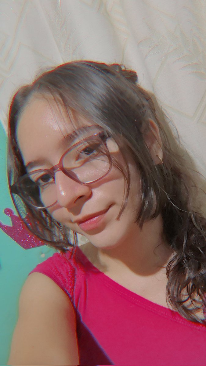EBsilvanaCV's tweet photo. Holi soy Silvana de 🇬🇹 tengo 21, cumplo el 6/julio y deseo que Chris sea inmensamente feliz, que pueda lograr todo lo que el anhela y que esta nueva etapa esté llena de éxitos tanto en lo personal como en lo artístico. Tqm Zelev ❤️

#Christopherlane  
@christophervele @kikavlzbm https://t.co/T9RoXxCoB1