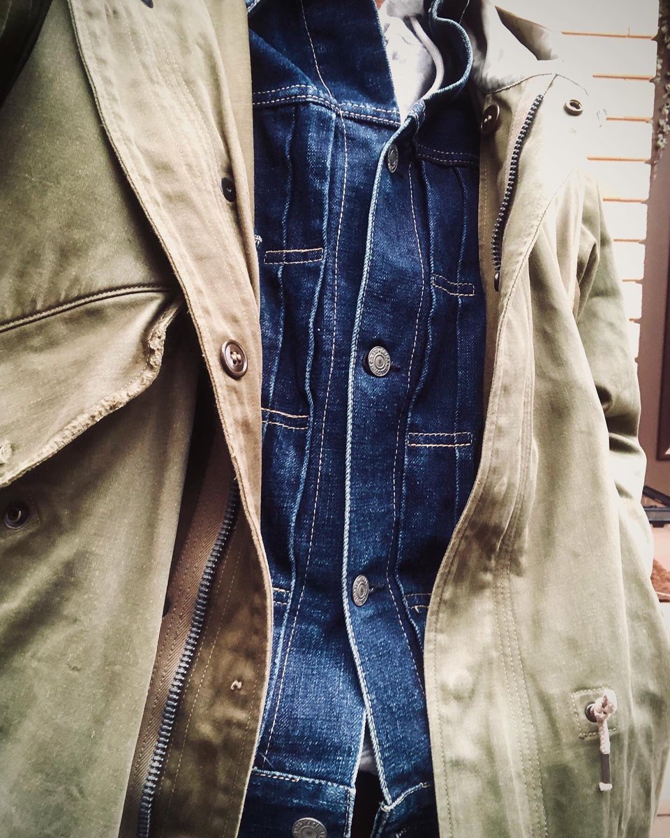 kunn_denim's tweet image. こんにちはー
久しぶりのデニデニ
ダナーの2トーンとM51似合うよね

今日もよろしくお願いします！

#danner 
#ダナー
#バズリクソンズ
#シュガーケーン
#ウエアハウス