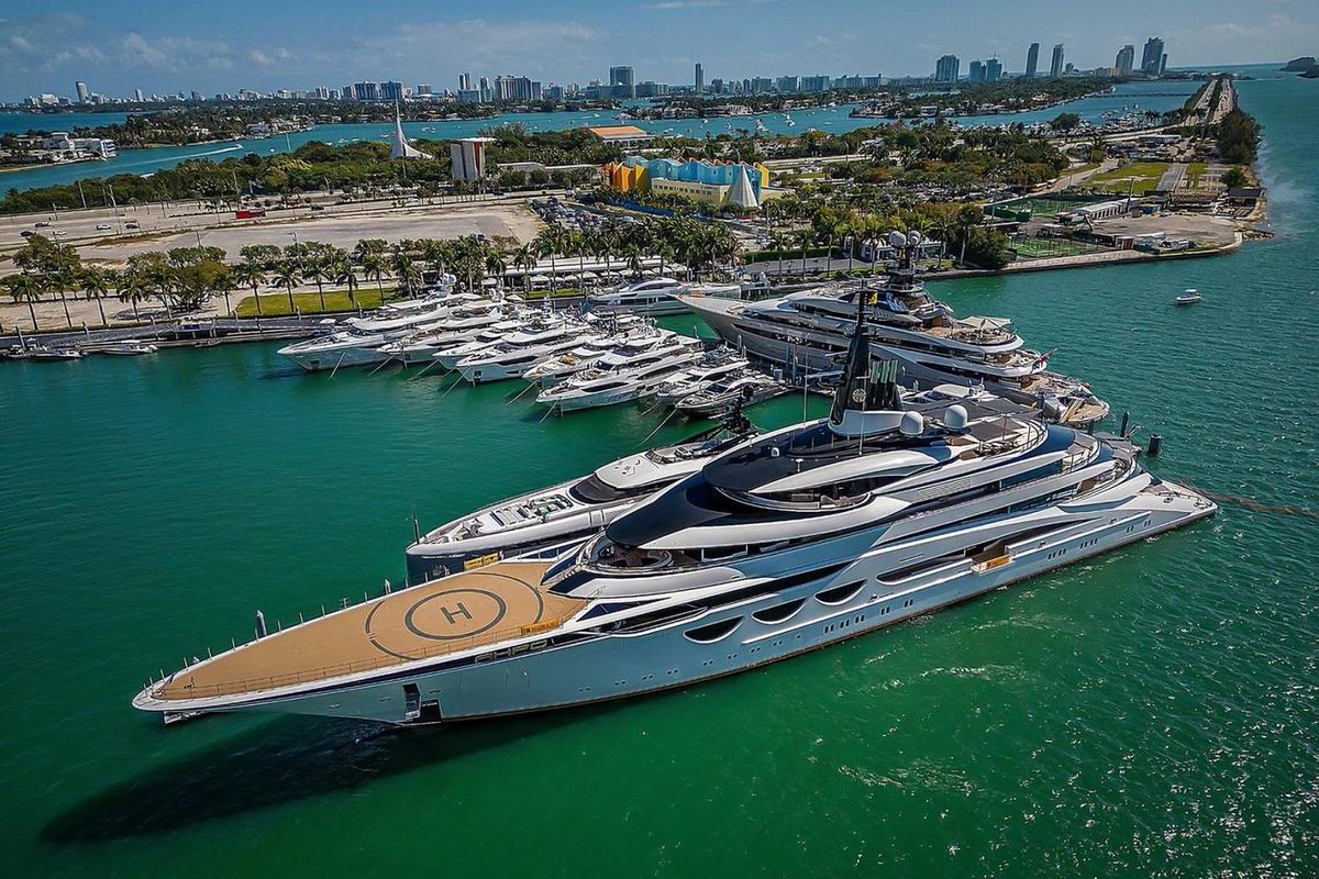 Rolling Stone tweet media